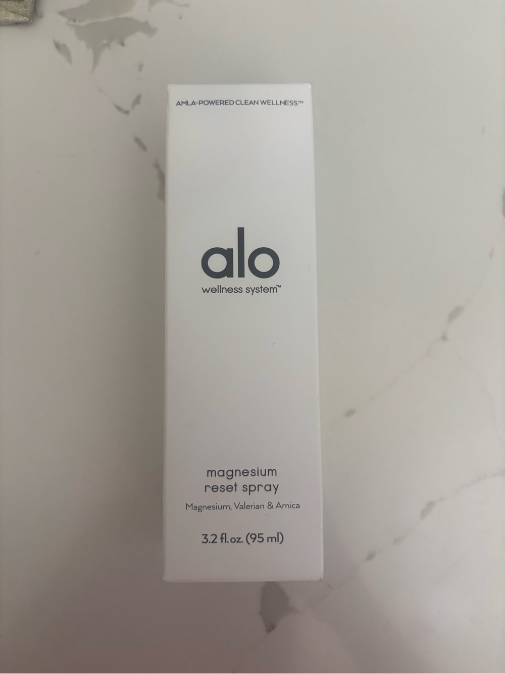 ALO Yoga White Magnesium Reset Spray